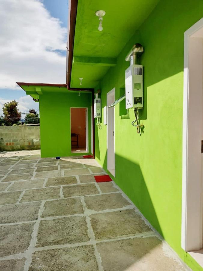 Suite Privativa - Casa Dos Avos 2 Кампус-ду-Жордау Экстерьер фото